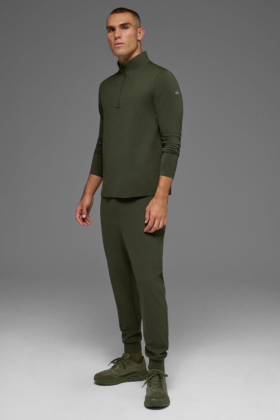 Conquer 1/4 Zip Reform Long Sleeve - Green Olive