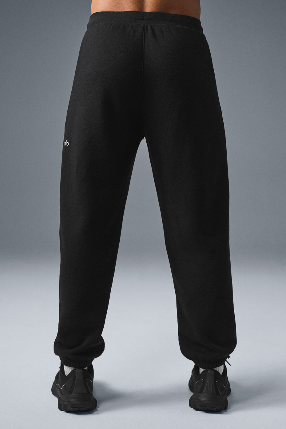 Triumph Restore Sweatpant - Black
