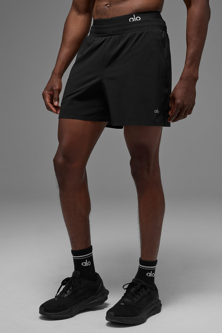 5" Traction Running Short - Black