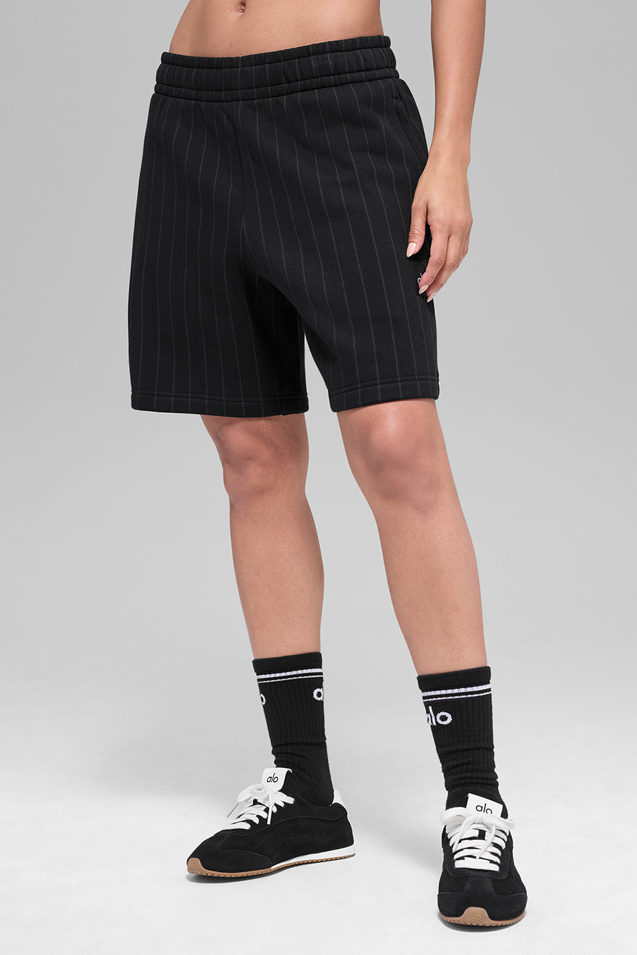 7" Pinstripe Short - Black Pinstripe