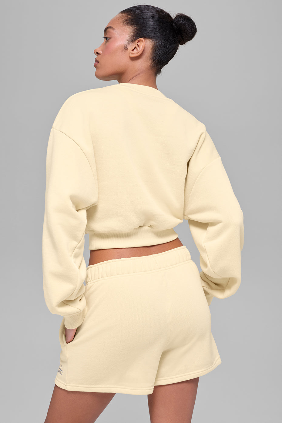 Cropped Accolade Crewneck - Candlelight Yellow