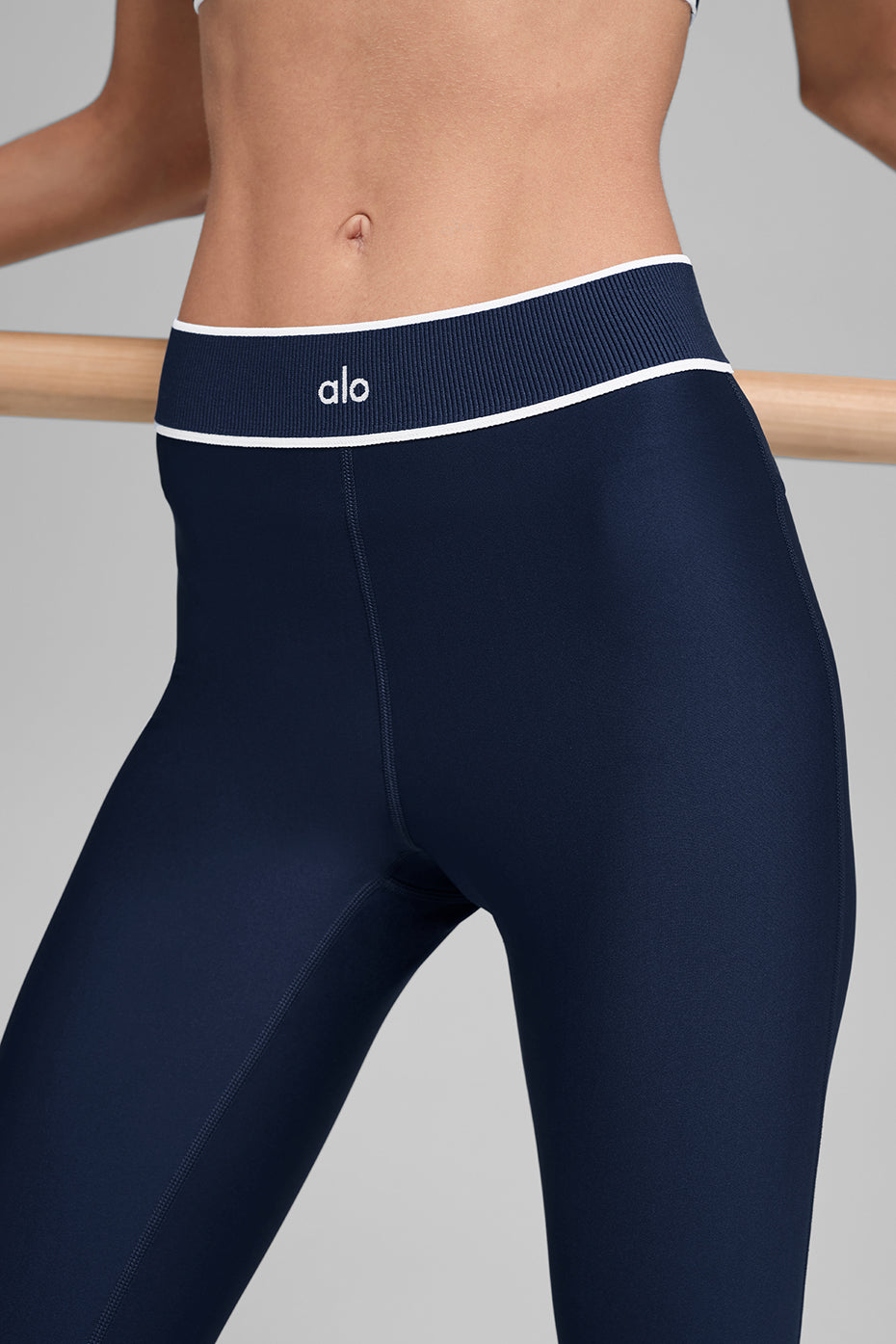 Airlift High-Waist Alignment Legging - Navy/White