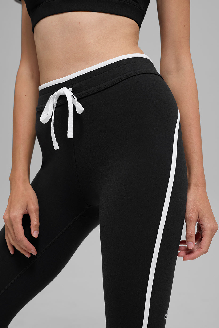 Airbrush High-Waist Race Pace Capri - Black/White
