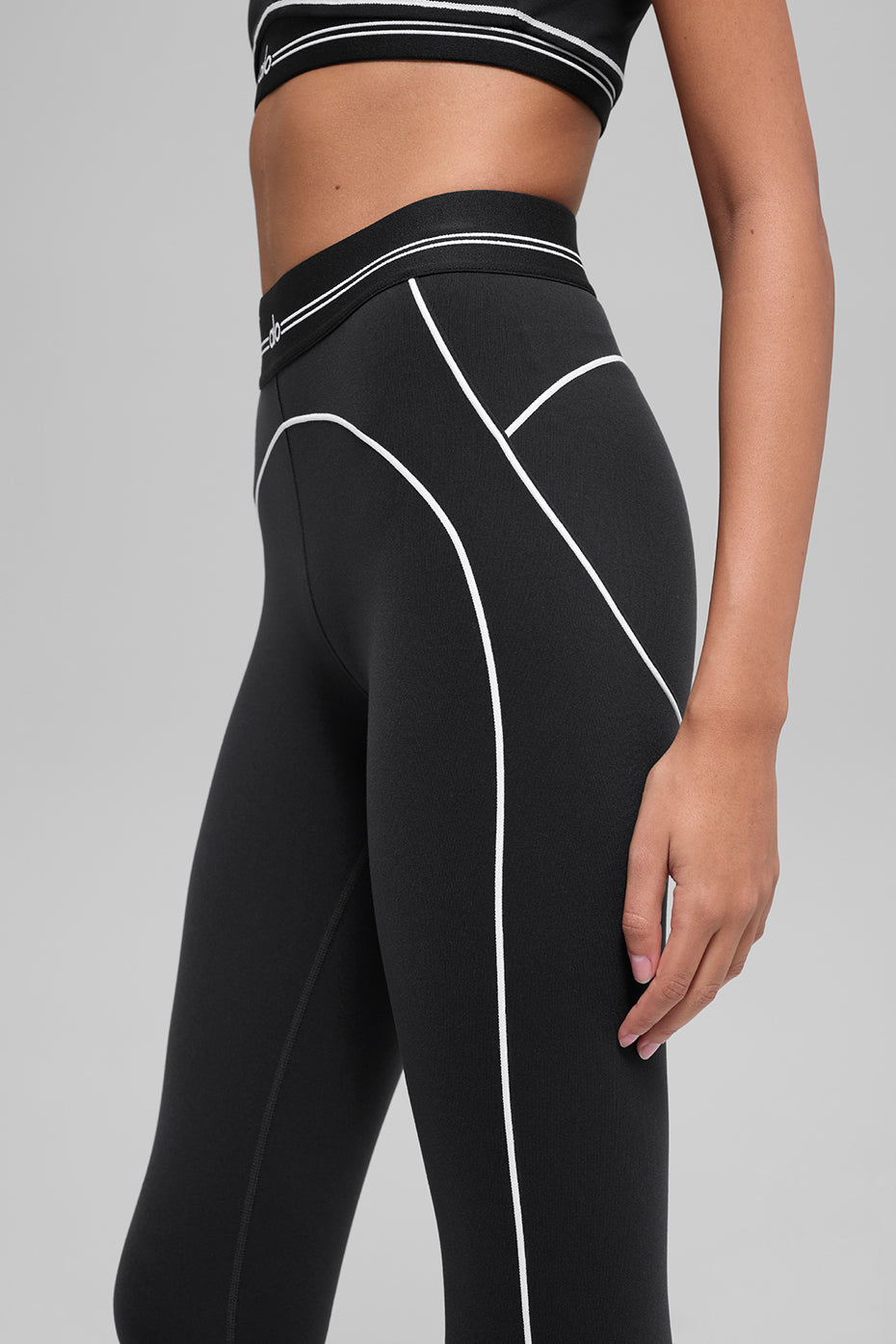 Airbrush High-Waist 7/8 Heart Throb Legging - Black/White