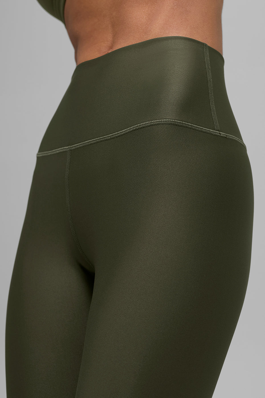 7/8 High-Waist Airlift Legging - Green Olive